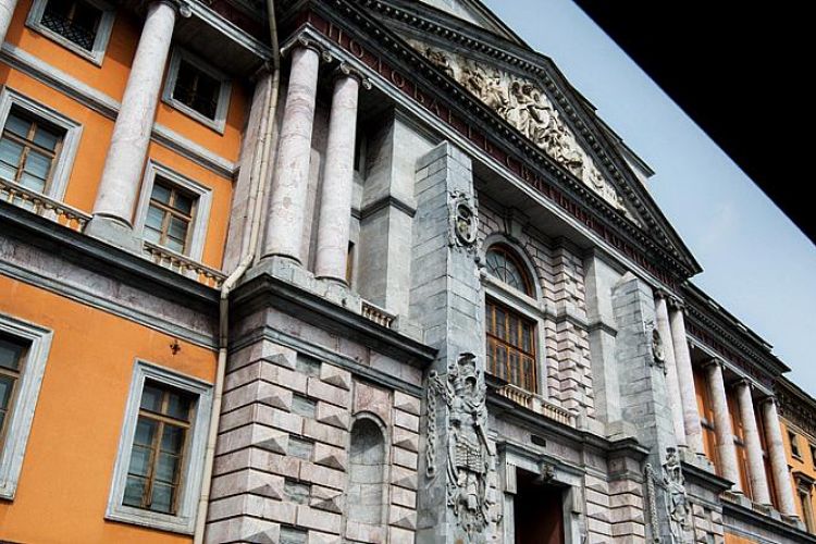 Тур «Зимние истории дворцов Петербурга»